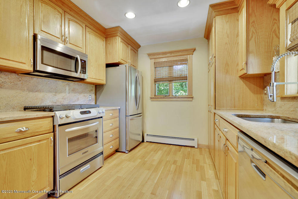 817 Tennent Road Manalapan, NJ 07726 - Photo 22 of 52 025_ros02081_0