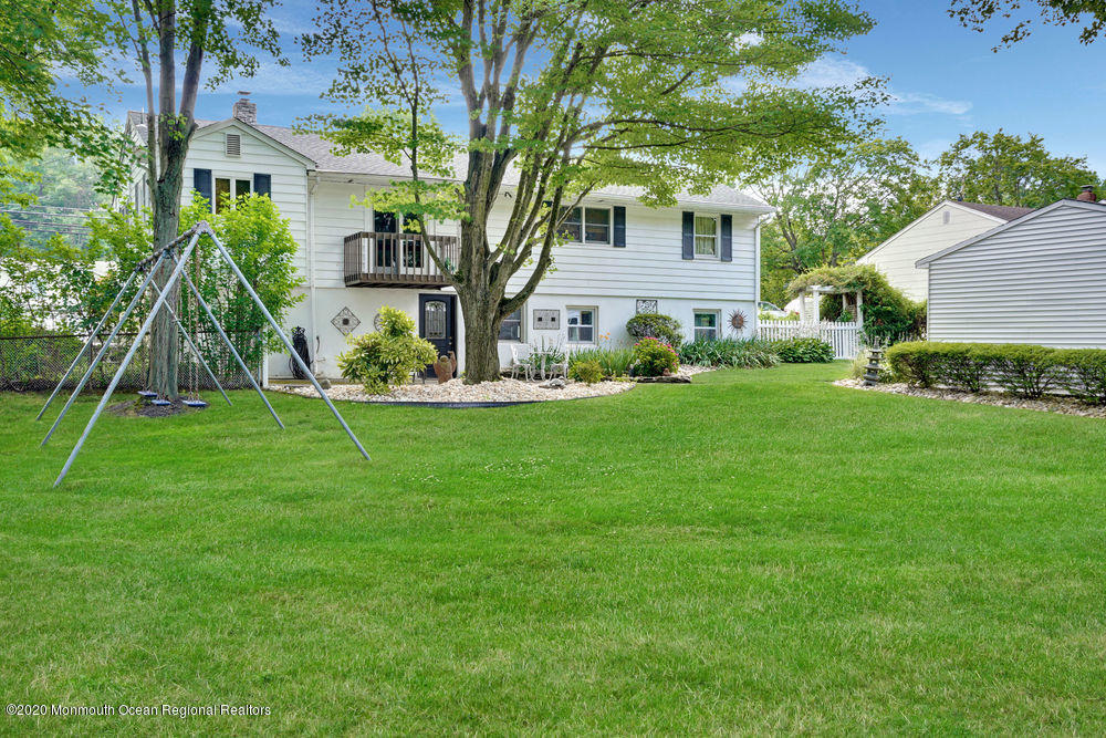 817 Tennent Road Manalapan, NJ 07726 - Photo 46 of 52 049_ros01991-ros01995_1