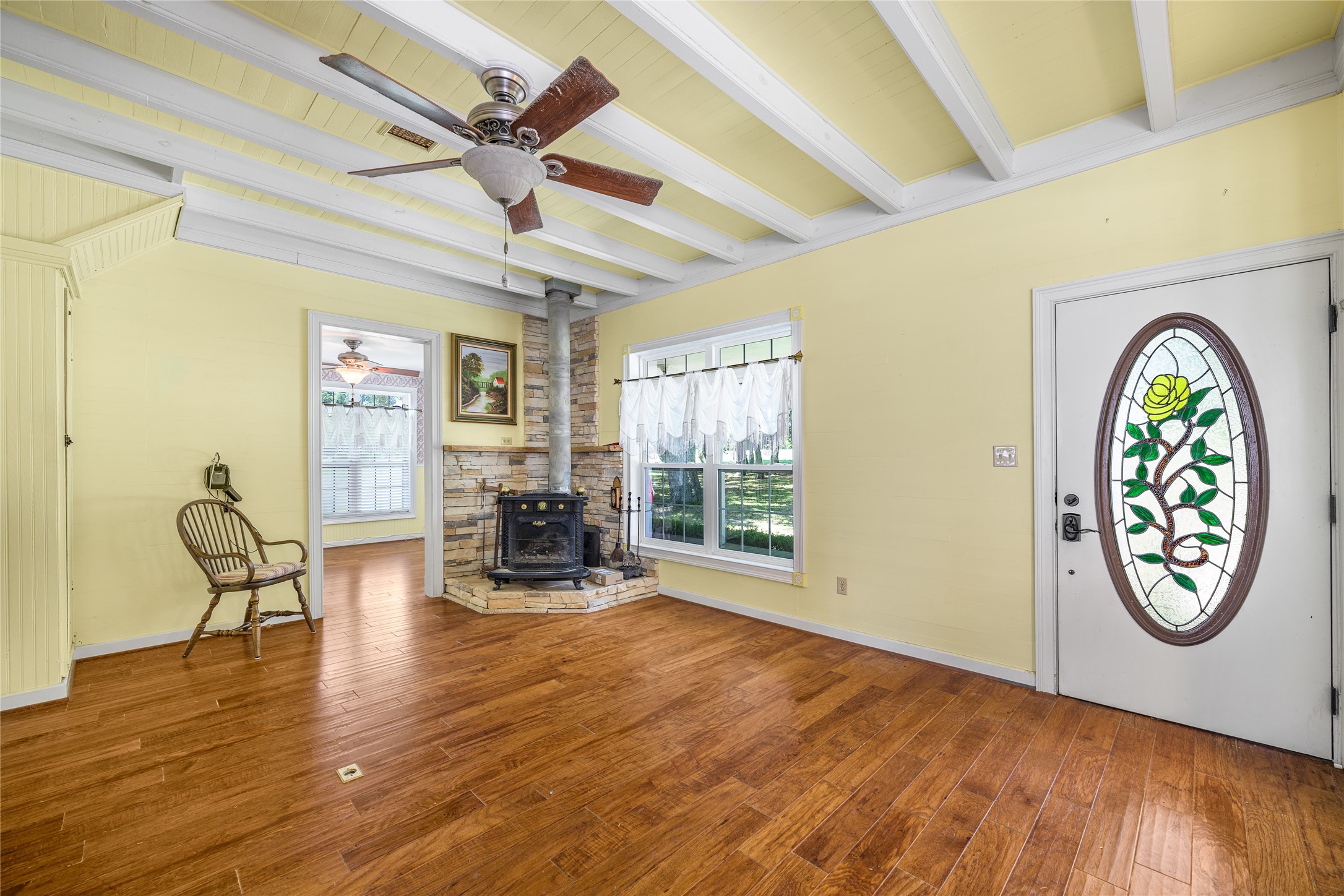 2020 South Knezek Road Flatonia, TX 78941 - Photo 4 of 25 a view of livingroom with furniture wooden floor a chandelier