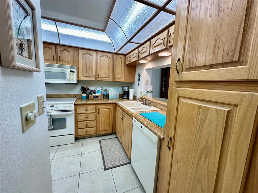 15462 Gulf Boulevard, Unit 501 Madeira Beach, FL 33708 - Photo 49 of 88