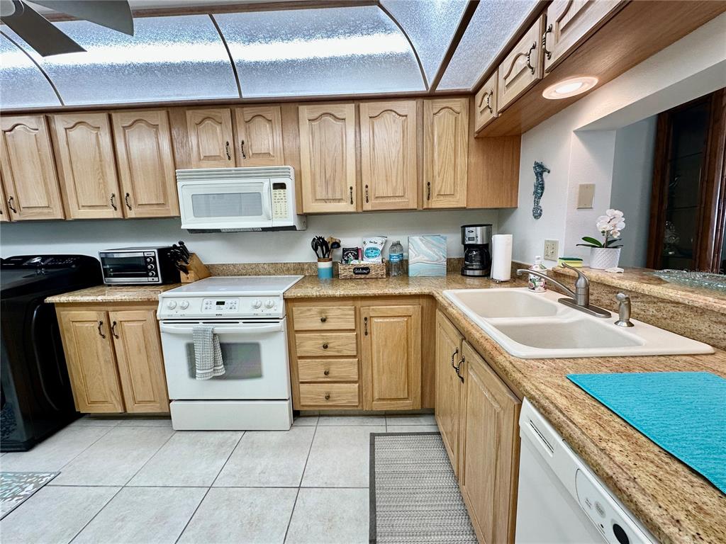 15462 Gulf Boulevard, Unit 501 Madeira Beach, FL 33708 - Photo 51 of 88
