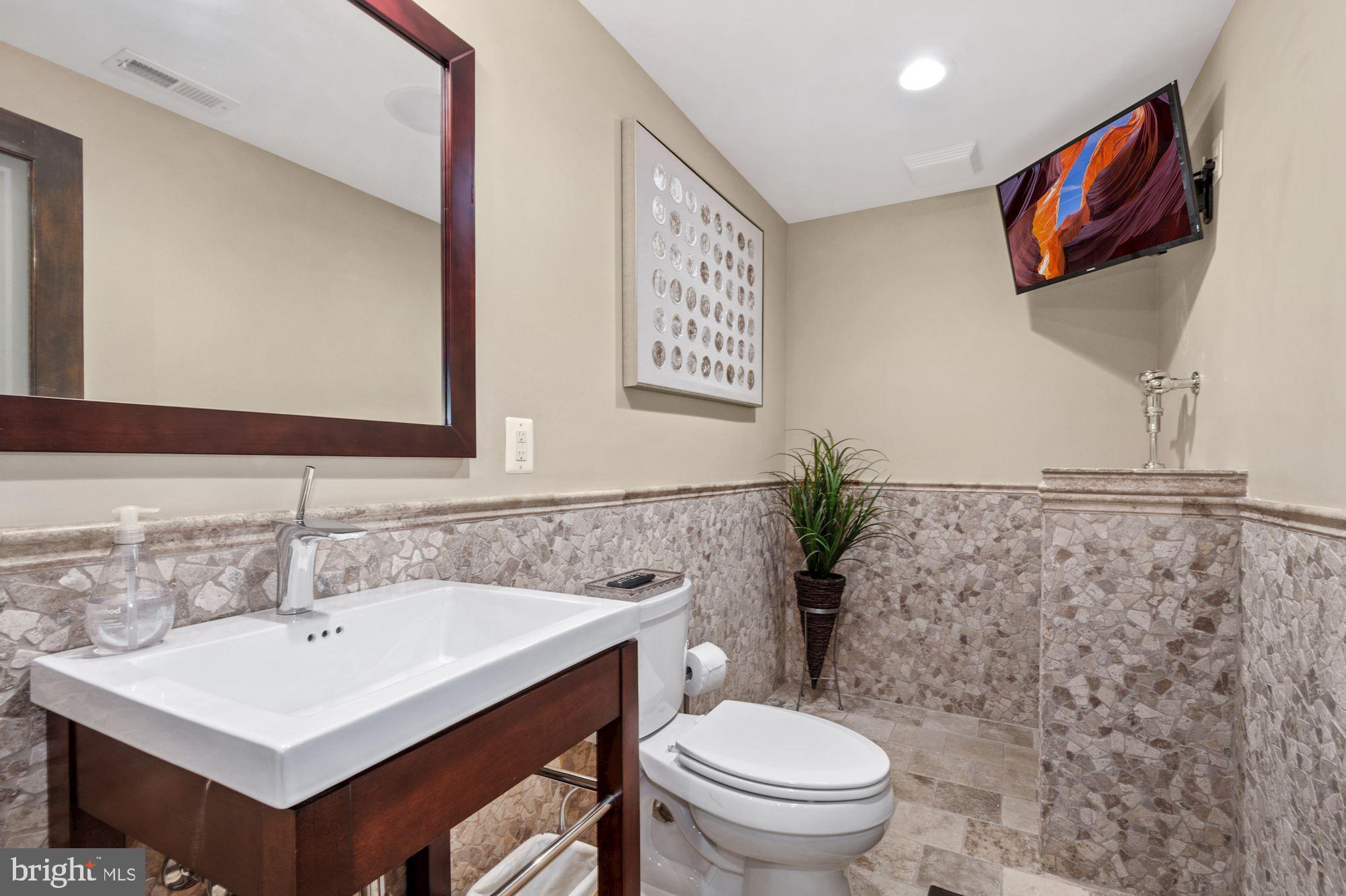 1500 Sandy Glenn Place Sandy Spring, MD 20860 - Photo 65 of 84 Lower Level Half Bath