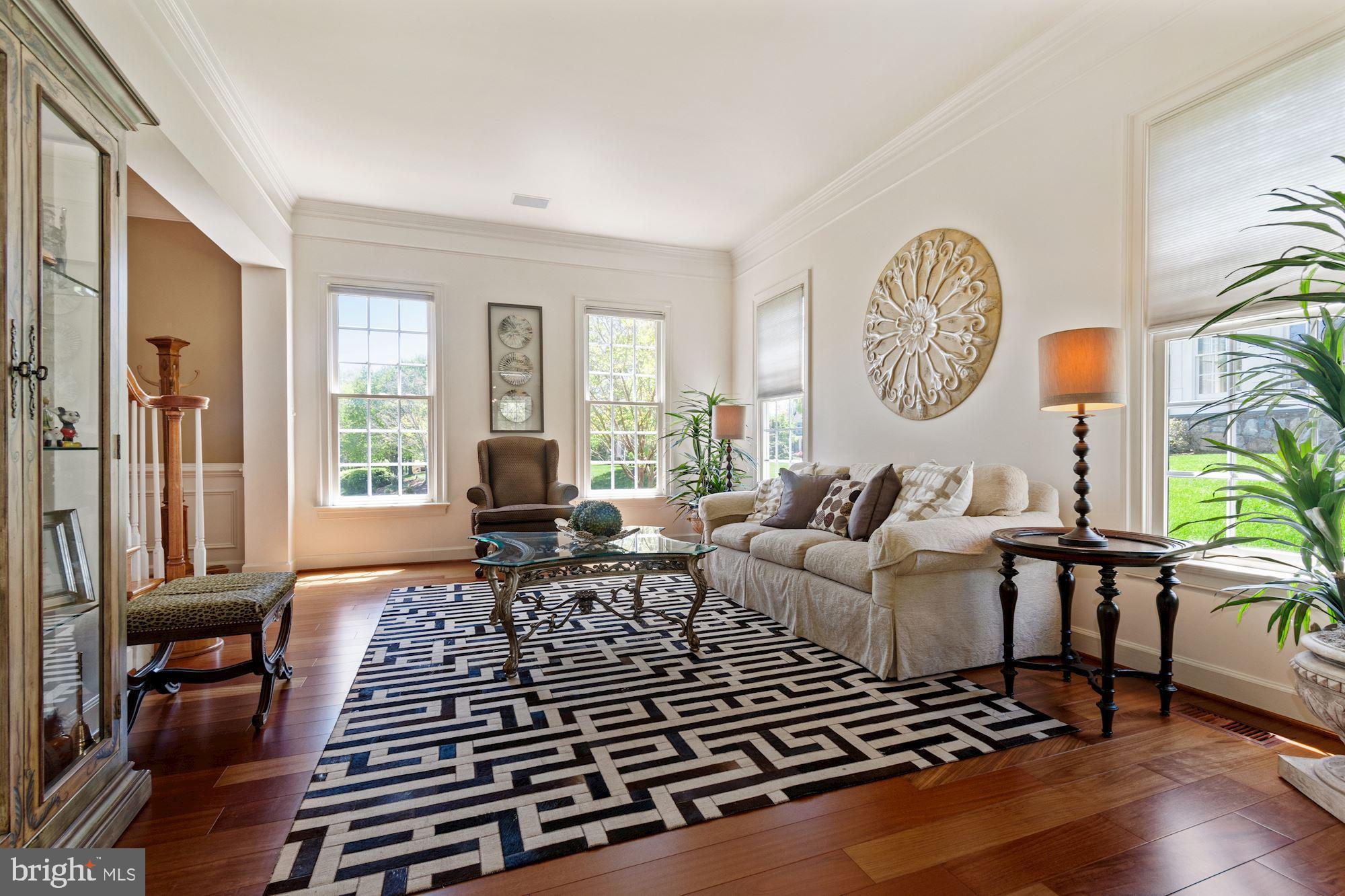 1500 Sandy Glenn Place Sandy Spring, MD 20860 - Photo 10 of 84 Living Room