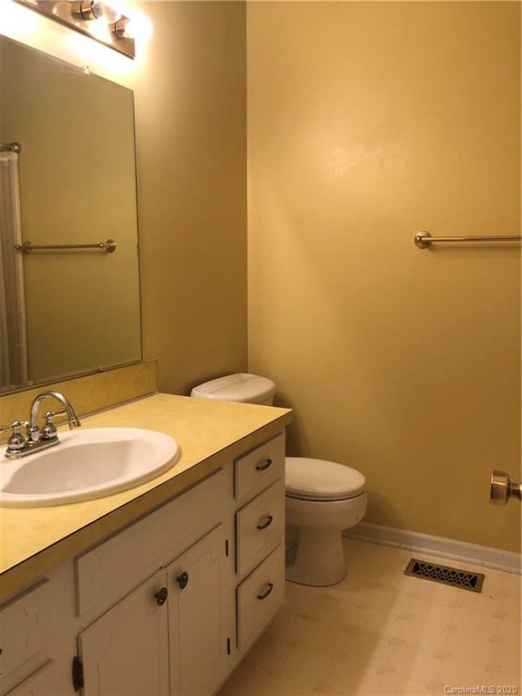 1619 Rink Dam Road Taylorsville, NC 28681 - Photo 8 of 18 Gallery Image 8