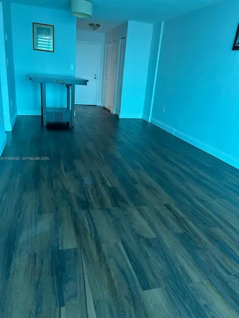 $1,700 | 1805 Sans Souci Boulevard, Unit 528, North Miami, FL 33181