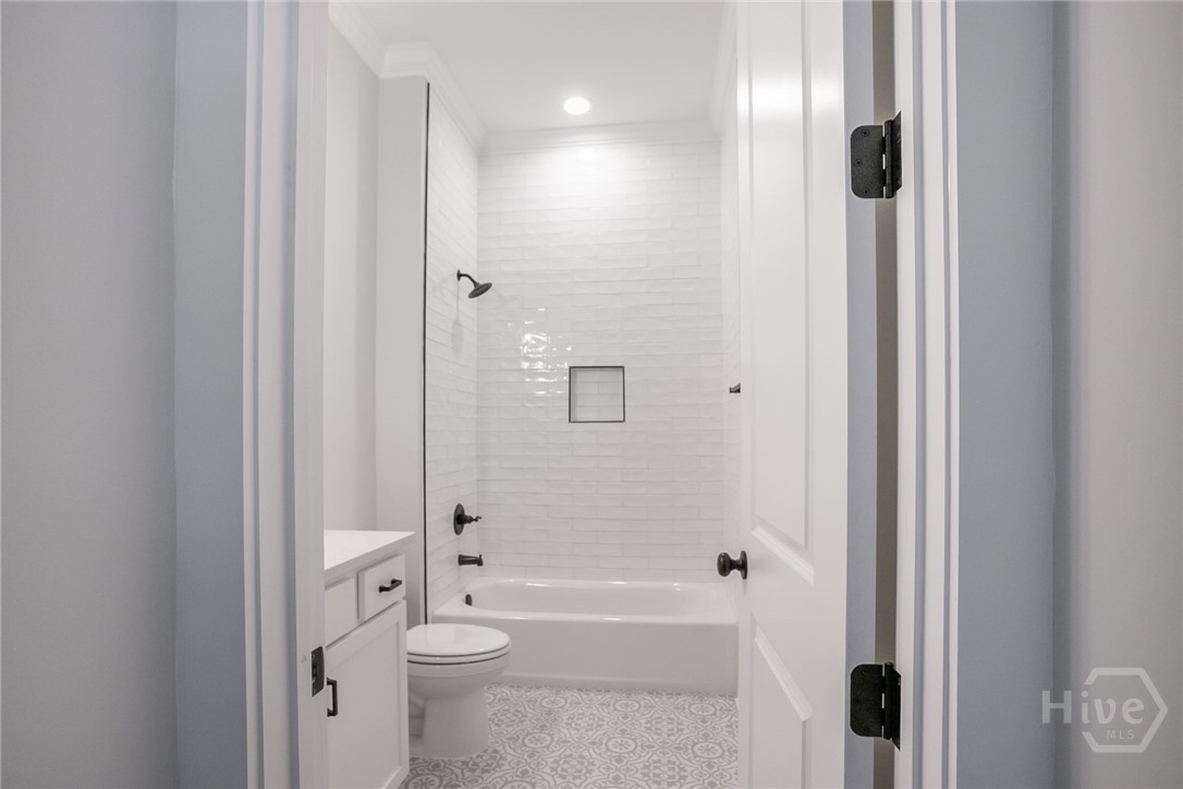 1720 Barnard Street Savannah, GA 31401 - Photo 14 of 27 Second bathroom