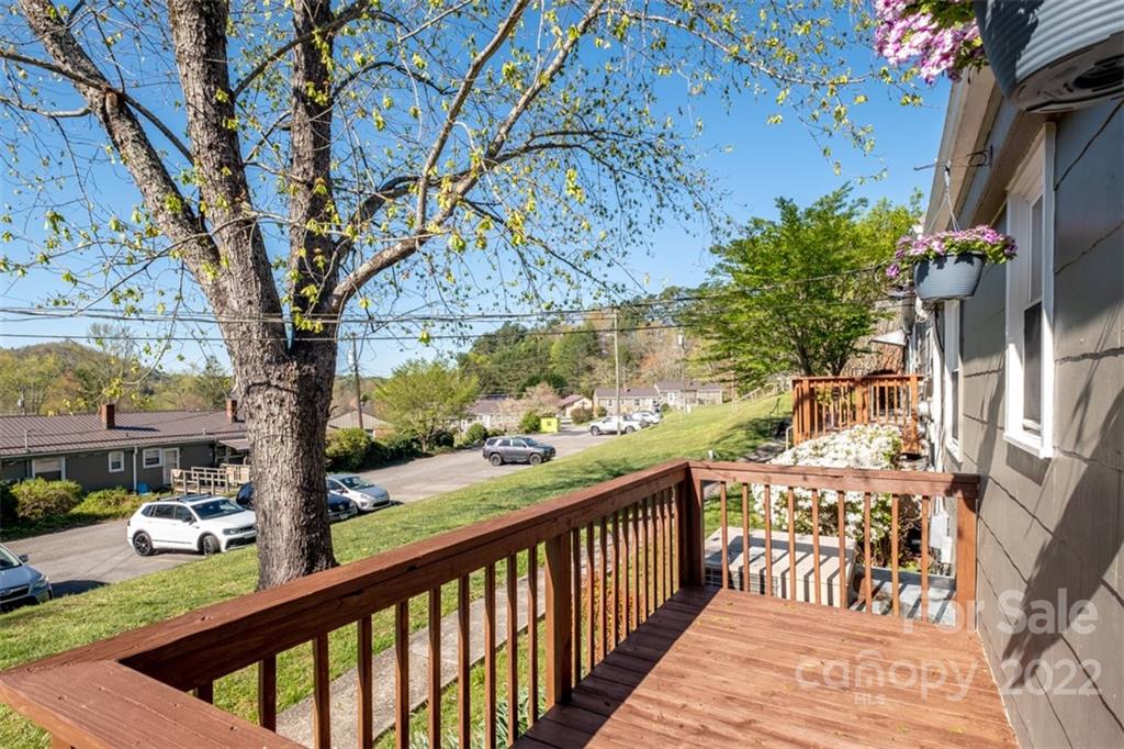 102 Elm Bend Road Brevard, NC 28712 - Photo 8 of 18 Gallery Image 8