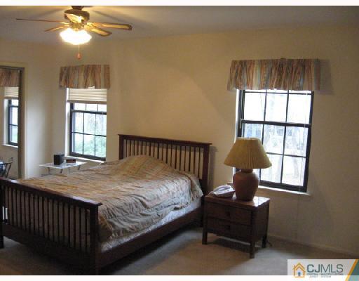 203 Maplecrest Road Edison, NJ 08820 - Photo 6 of 9