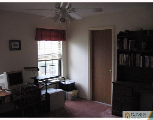 203 Maplecrest Road Edison, NJ 08820 - Photo 7 of 9