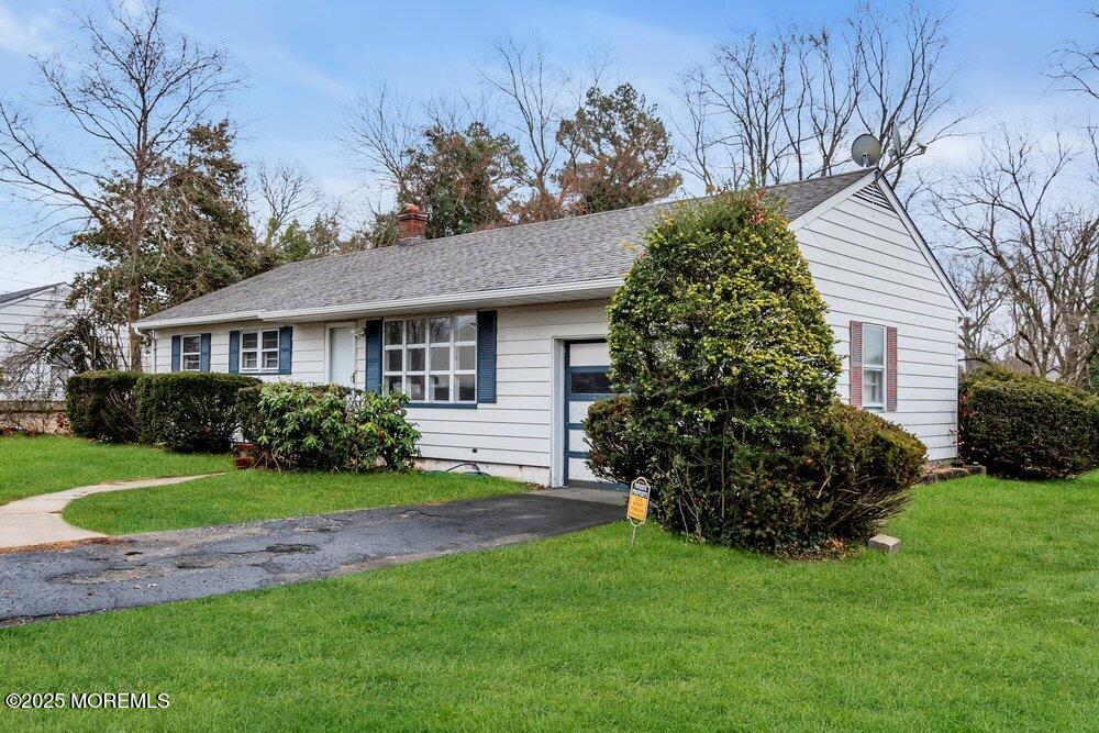 681 Aldrich Road Howell, NJ 07731 - Photo 3 of 31 dsc08725-1b