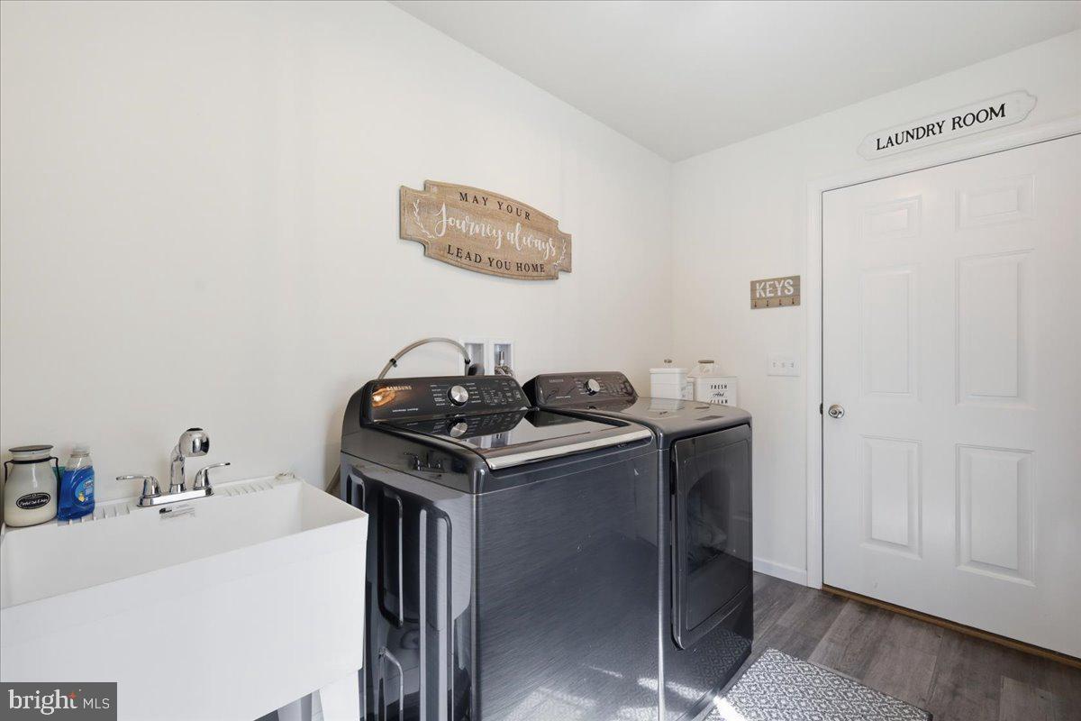 85 McCool Lane Lehighton, PA 18235 - Photo 33 of 39 a utility room with sink dryer and washer