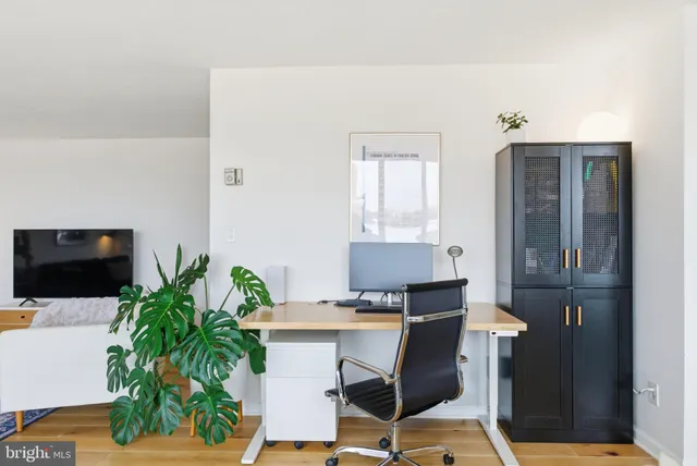 $365,000 | 1301 South Arlington Ridge Road, Unit 610, Arlington, VA 22202