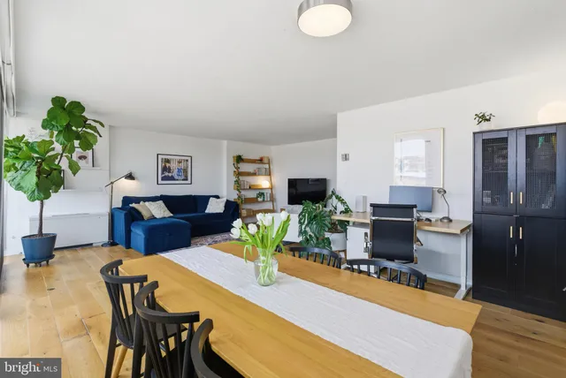 $365,000 | 1301 South Arlington Ridge Road, Unit 610, Arlington, VA 22202