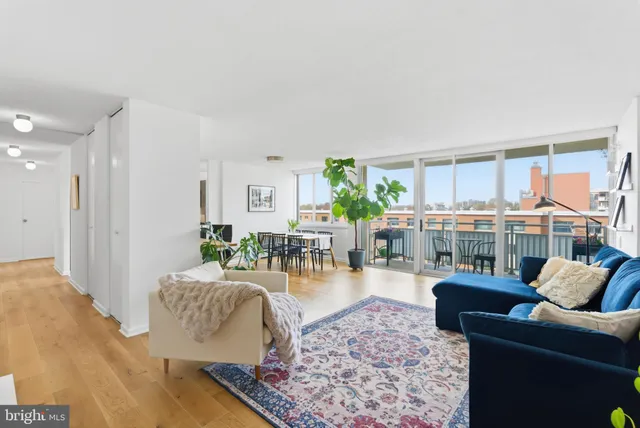 $365,000 | 1301 South Arlington Ridge Road, Unit 610, Arlington, VA 22202