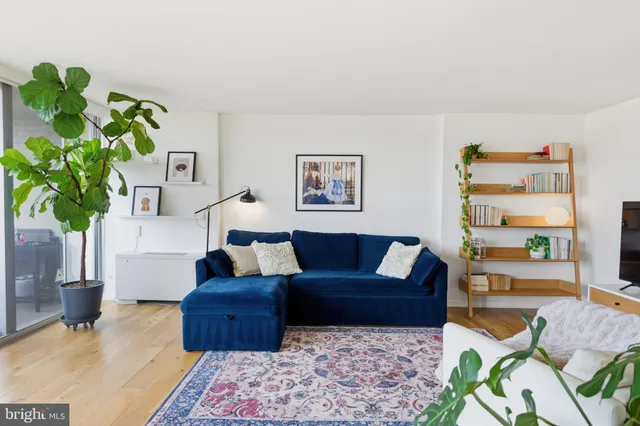 $365,000 | 1301 South Arlington Ridge Road, Unit 610, Arlington, VA 22202