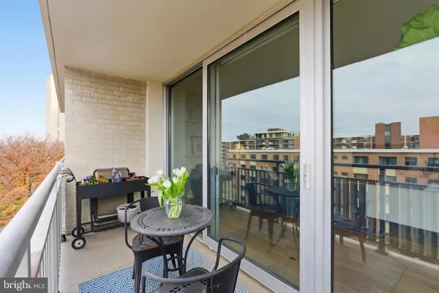 $365,000 | 1301 South Arlington Ridge Road, Unit 610, Arlington, VA 22202