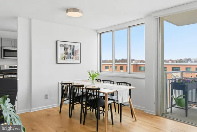 $365,000 | 1301 South Arlington Ridge Road, Unit 610, Arlington, VA 22202