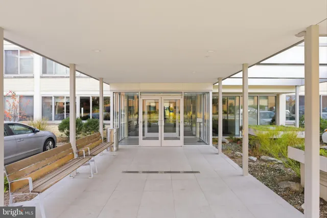 $365,000 | 1301 South Arlington Ridge Road, Unit 610, Arlington, VA 22202