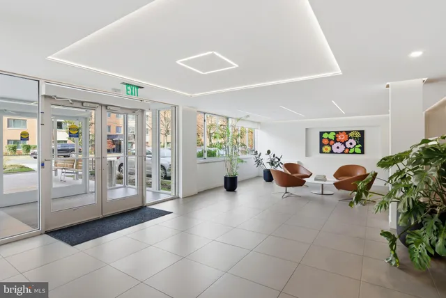 $365,000 | 1301 South Arlington Ridge Road, Unit 610, Arlington, VA 22202