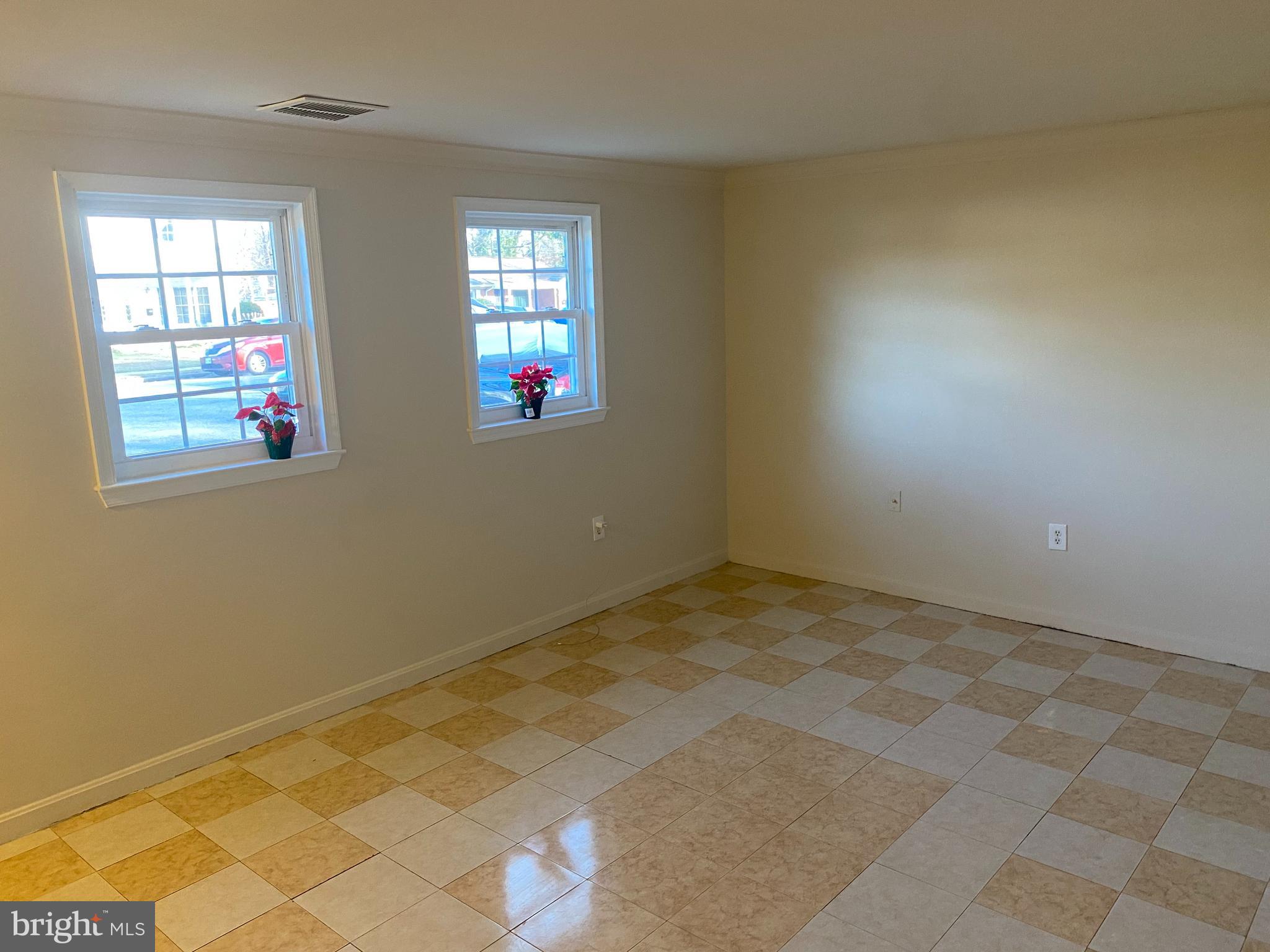 14320 Ferndale Road Woodbridge, VA 22193 - Photo 15 of 37 Gallery Image 15