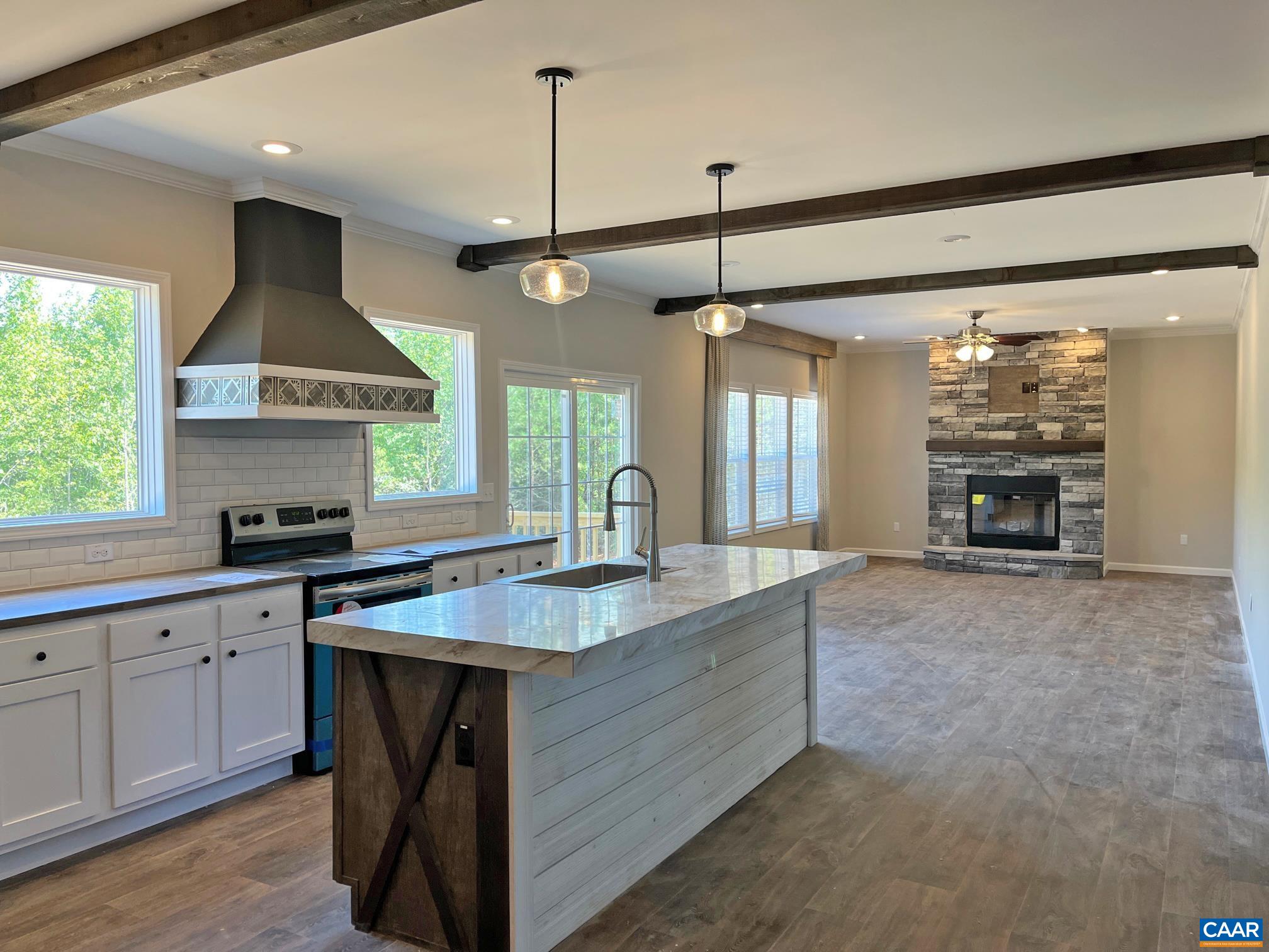 281 Cobbs Road Arvonia, VA 23004 - Photo 5 of 20 Gallery Image 5
