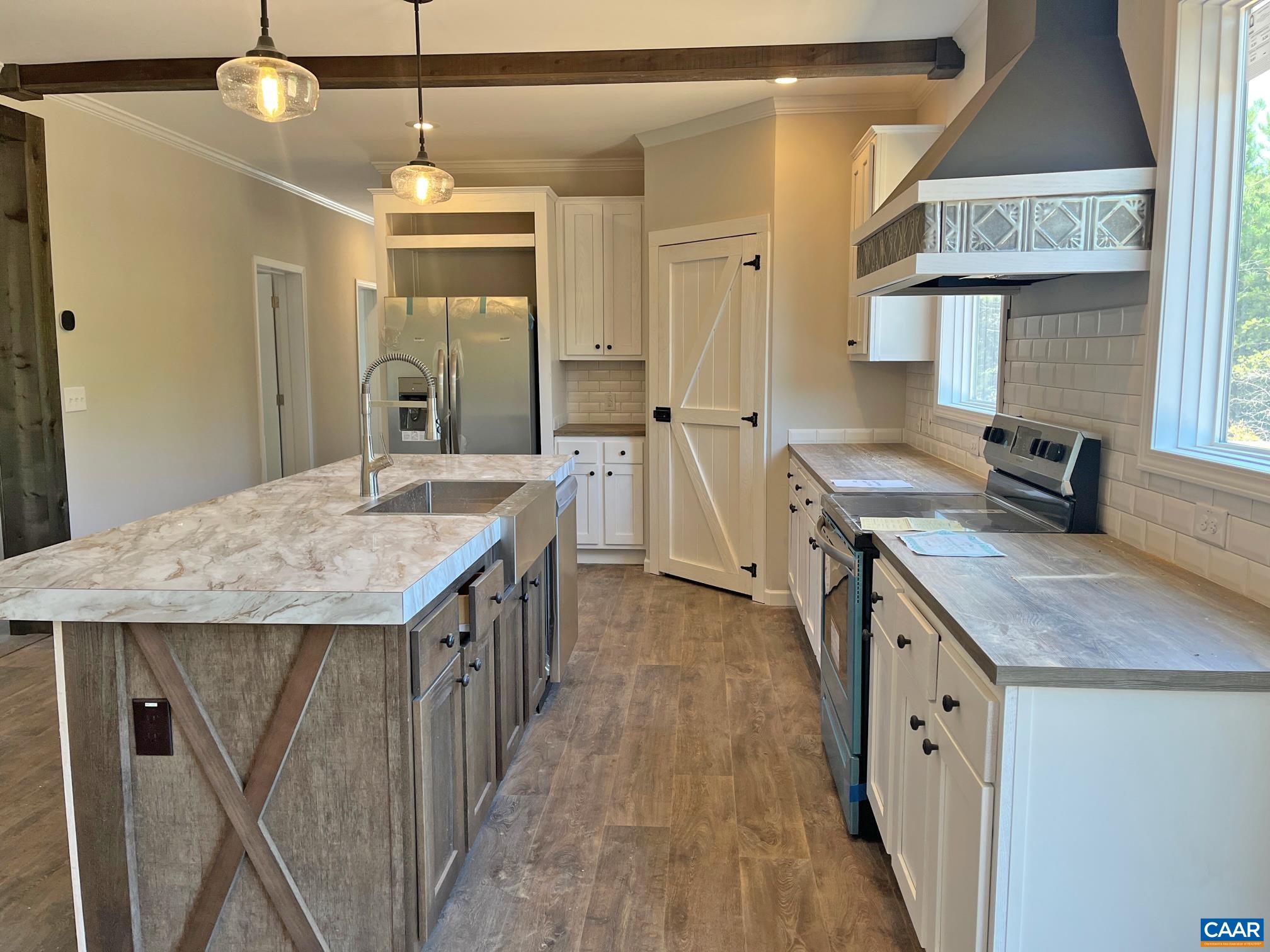 281 Cobbs Road Arvonia, VA 23004 - Photo 6 of 20 Gallery Image 6