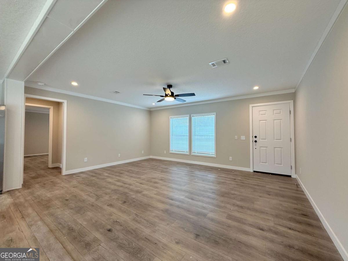 5246 Owens Road Blackshear, GA 31516 - Photo 3 of 21