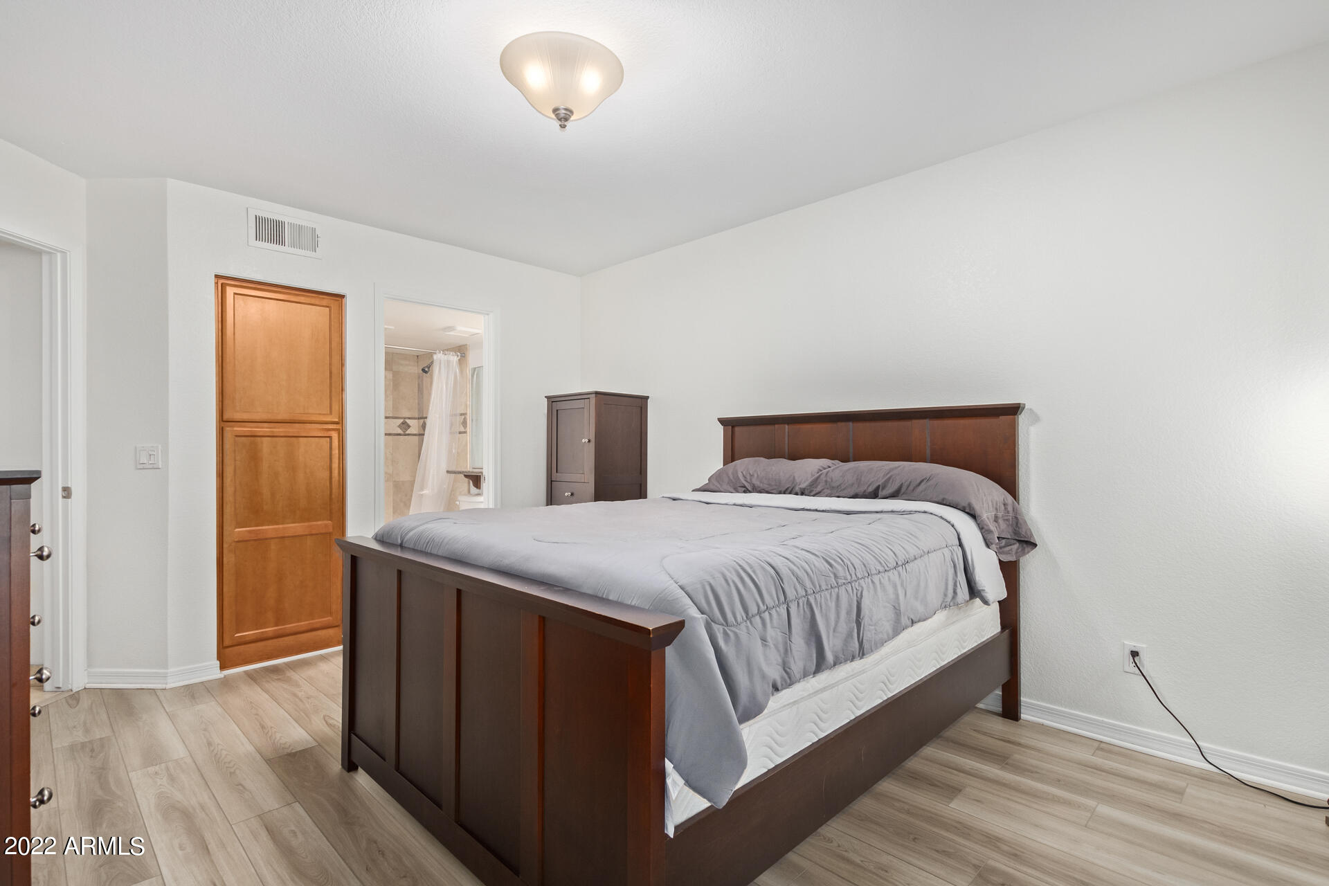 3235 East Camelback Road, Unit 201 Phoenix, AZ 85018 - Photo 9 of 22