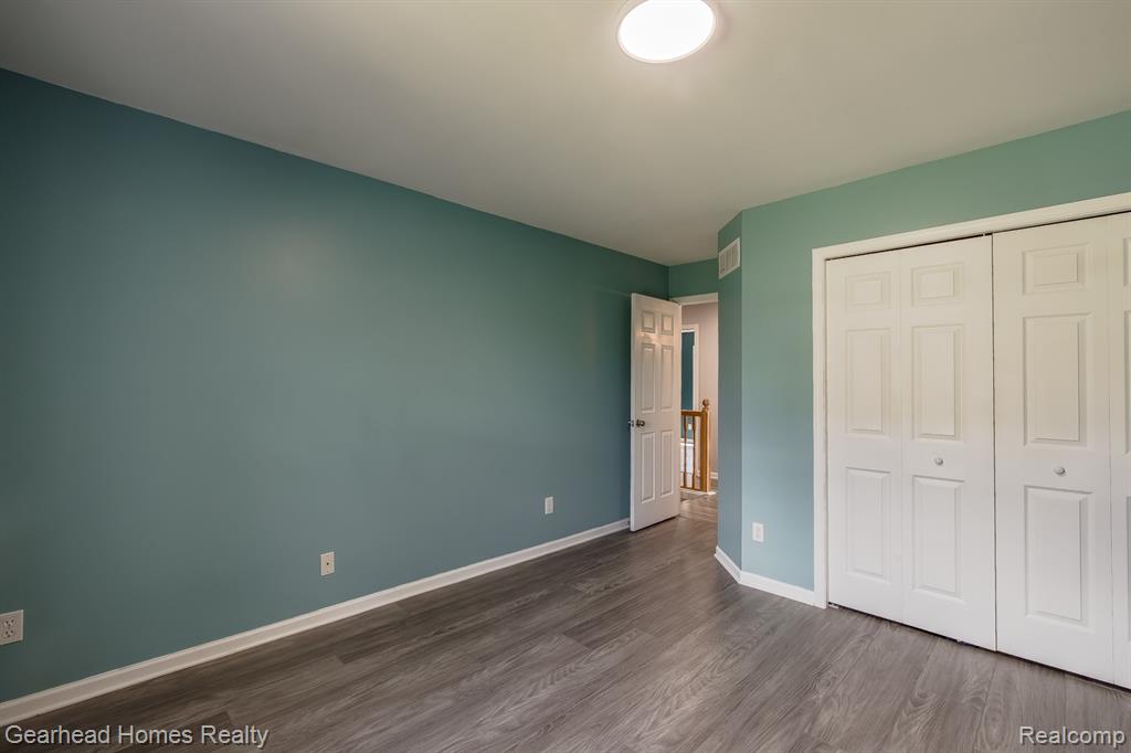 8088 Denton Hill Road Fenton, MI 48430 - Photo 20 of 56