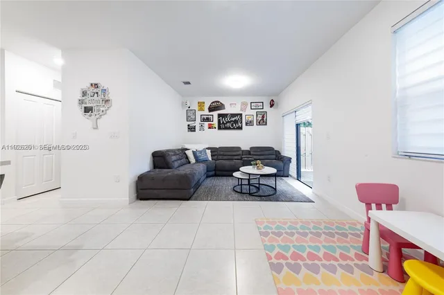 $3,400 | 28754 Southwest 134th Court, Homestead, FL 33033