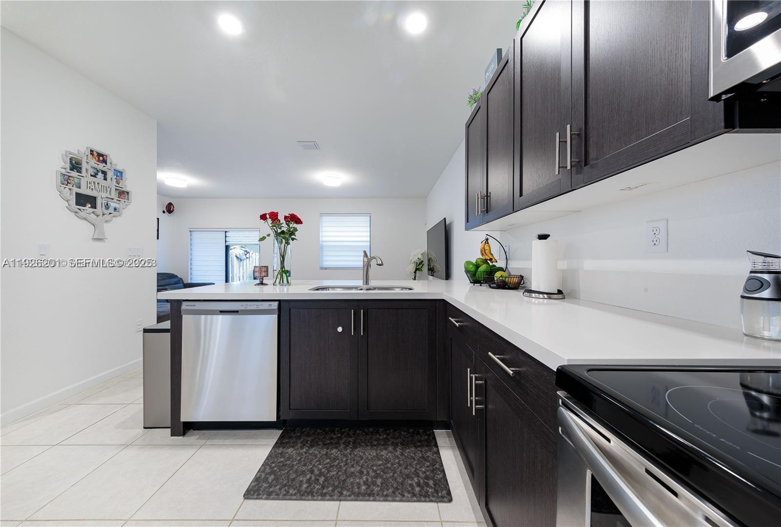 28754 Southwest 134th Court Homestead, FL 33033 - Photo 19 of 66