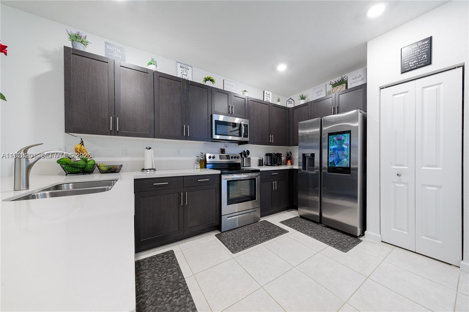 28754 Southwest 134th Court Homestead, FL 33033 - Photo 21 of 66