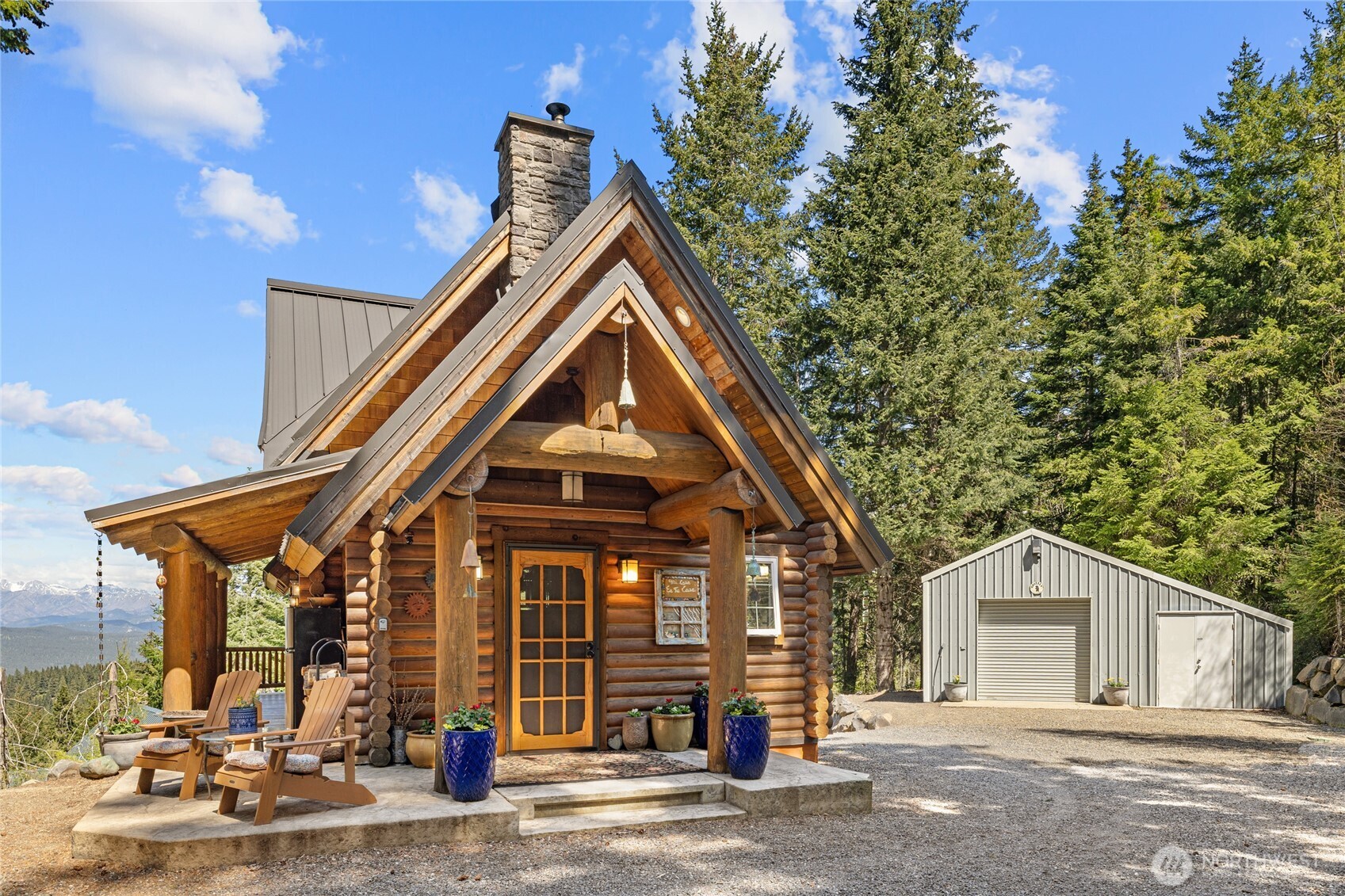 20 Skull Springs Road Cle Elum, WA 98922 - Photo 22 of 35 a front view of a house with a yard