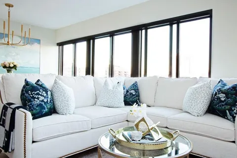 $349,500 | 803 West 48th Street, Unit 1103, Kansas City, MO 64112