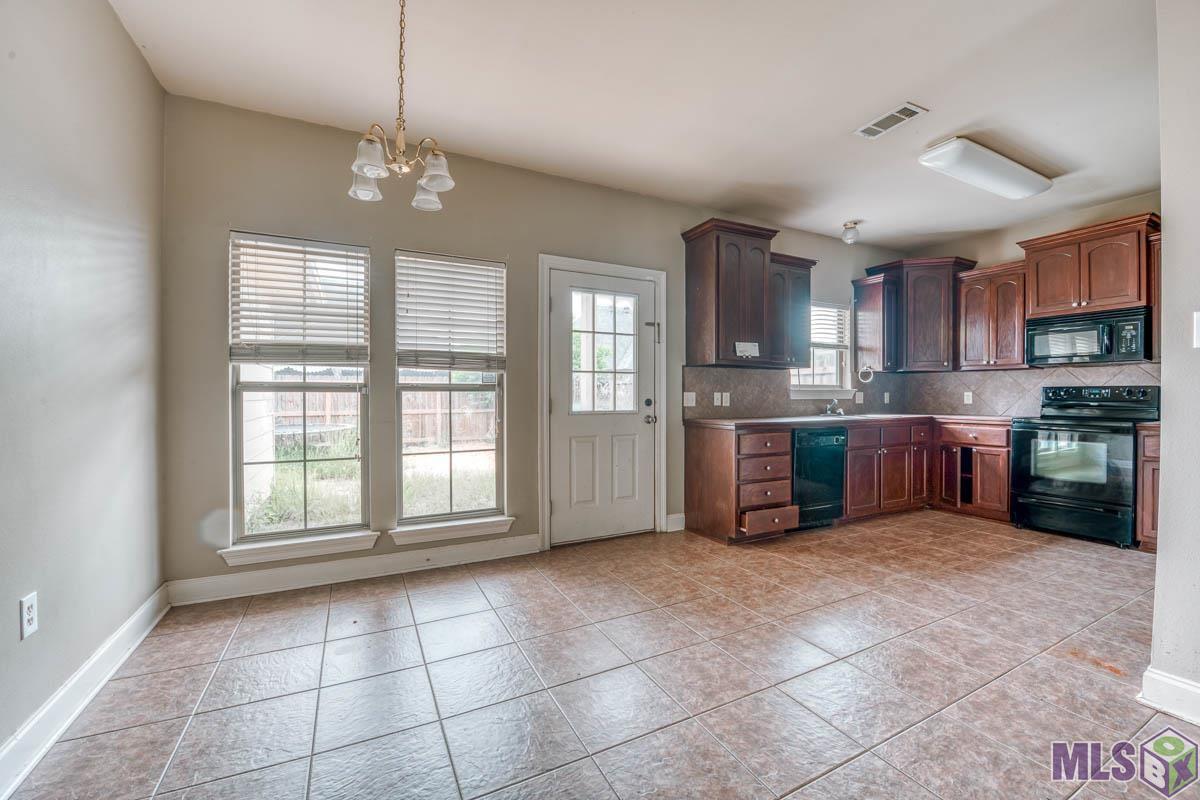 40535 Cross Ridge Avenue Gonzales, LA 70737 - Photo 5 of 14