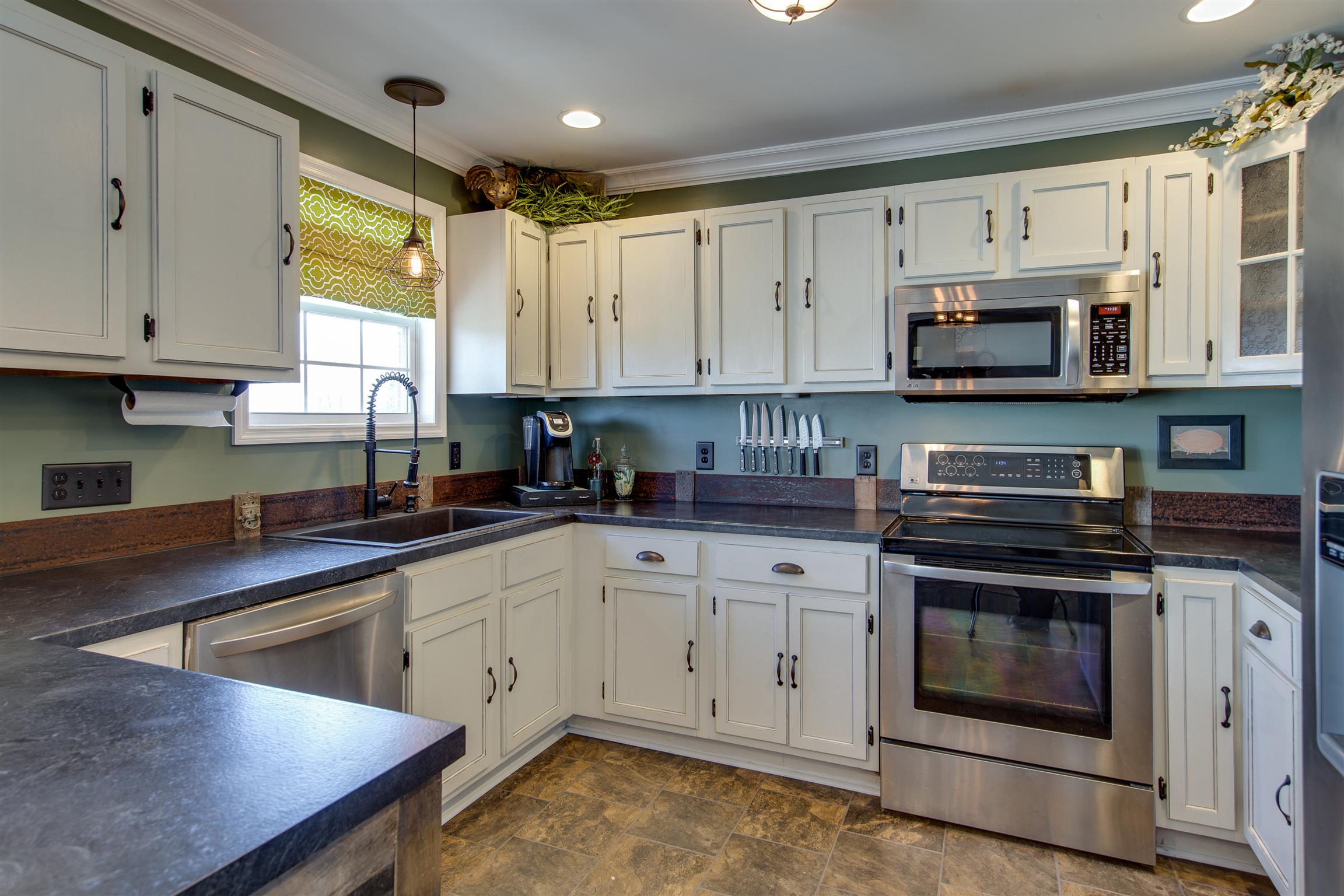 1116 B Littleton Ranch Road Castalian Springs, TN 37031 - Photo 8 of 27 Gallery Image 8