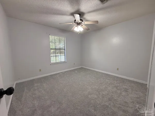 $1,995 | 3872 Mariners Drive, Gulf Breeze, FL 32563