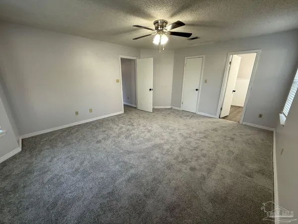 $1,995 | 3872 Mariners Drive, Gulf Breeze, FL 32563