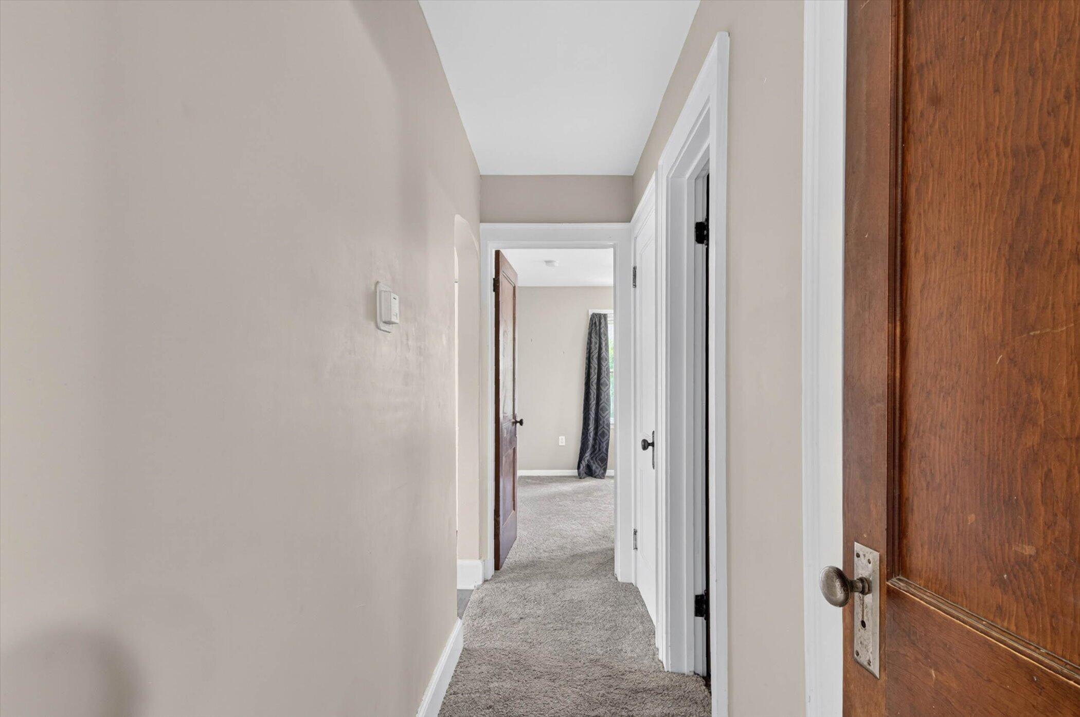 2815 Overhill Road Jackson, MI 49203 - Photo 17 of 31 17-2815-Overhill-Rd-WindowStill-Photogra