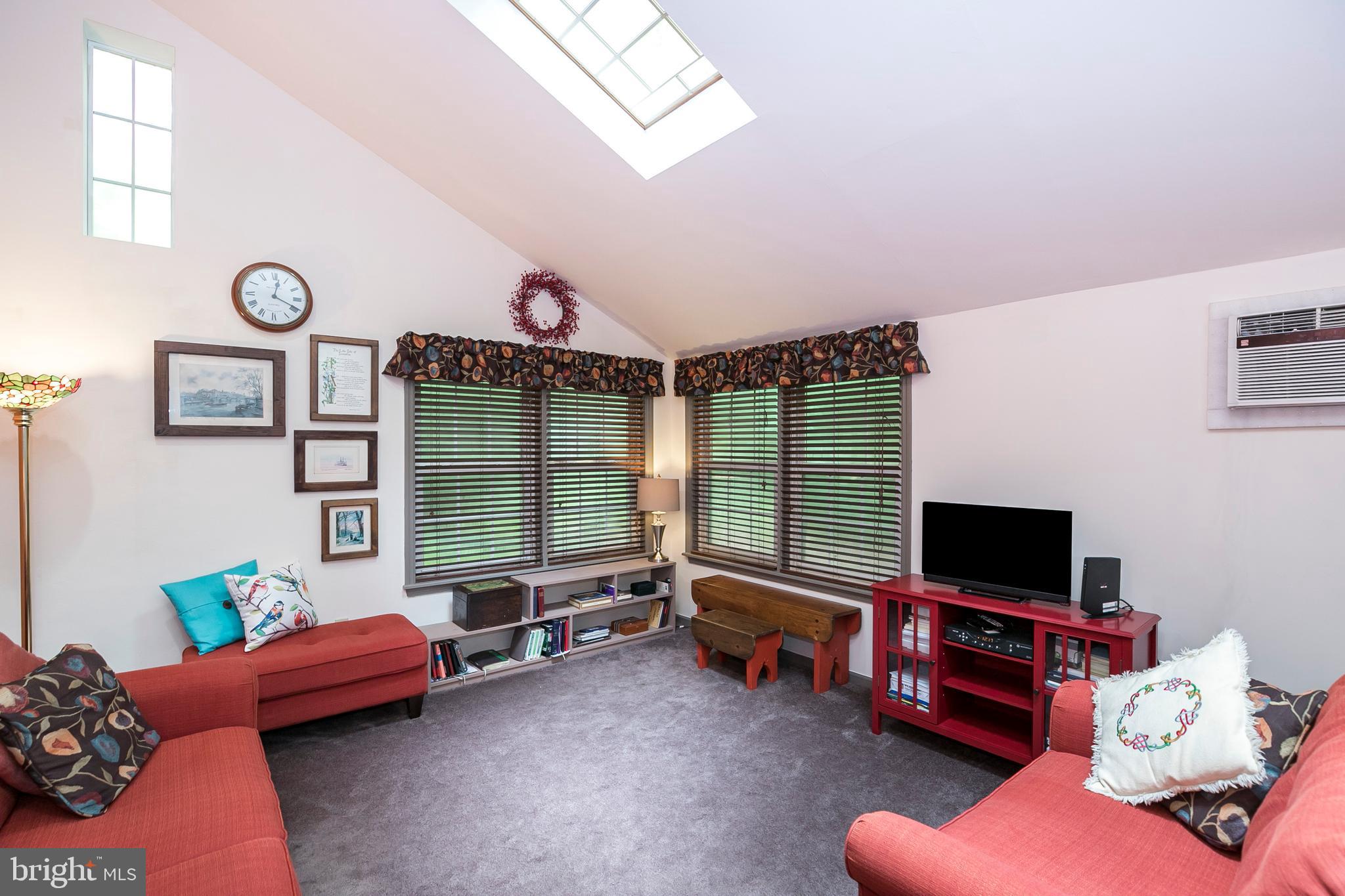 340 Norwood Road Downingtown, PA 19335 - Photo 20 of 36 Stylish Family Room with Vaulted, Sky-lit Ceiling!
