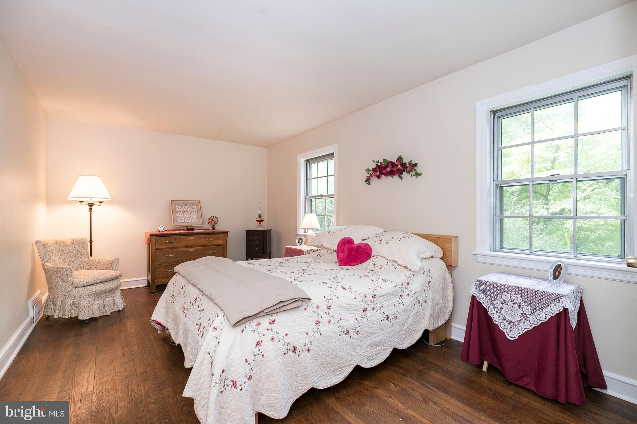340 Norwood Road Downingtown, PA 19335 - Photo 25 of 36 Clean, Neutral Decor & Gleaming Wood Flrs-BR 2.