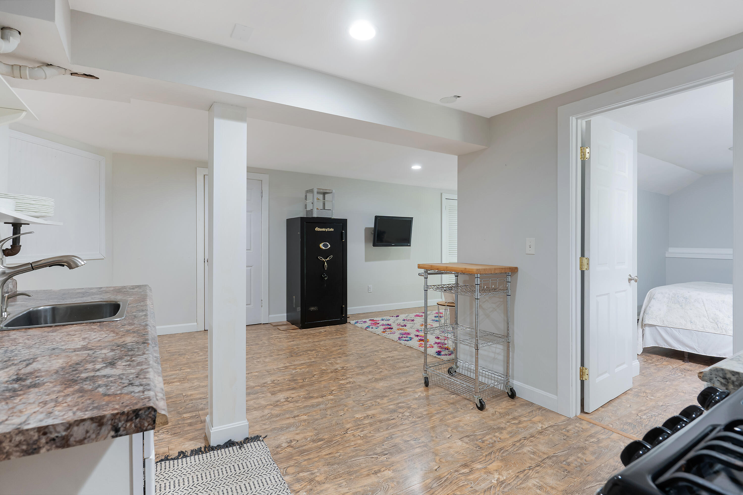 510 Shore Road Cape Neddick, ME 03902 - Photo 45 of 57 Accessory Kitchen