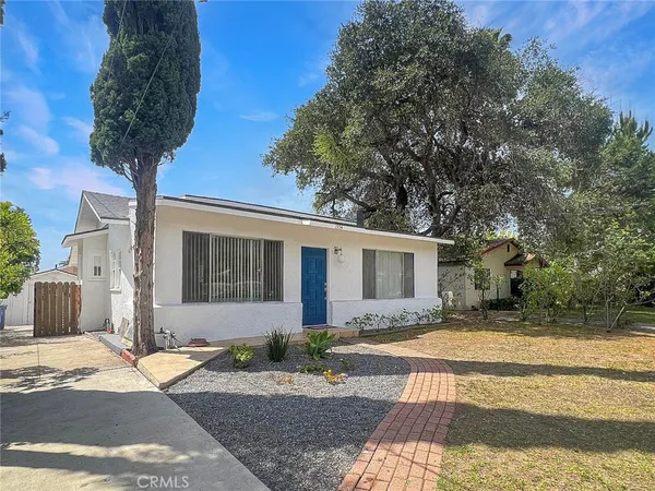 $3,500 | 1554 East Woodbury Road, Pasadena, CA 91104