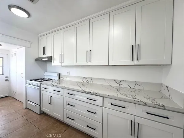 $3,500 | 1554 East Woodbury Road, Pasadena, CA 91104