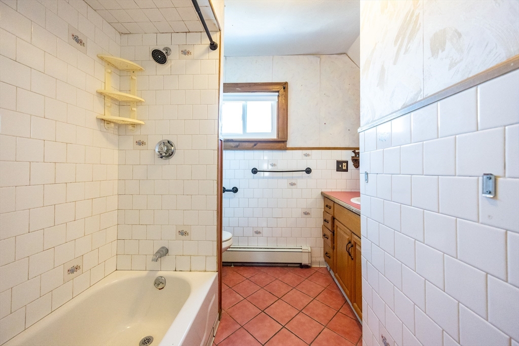 31 Jefferson Street Lynn, MA 01902 - Photo 13 of 17