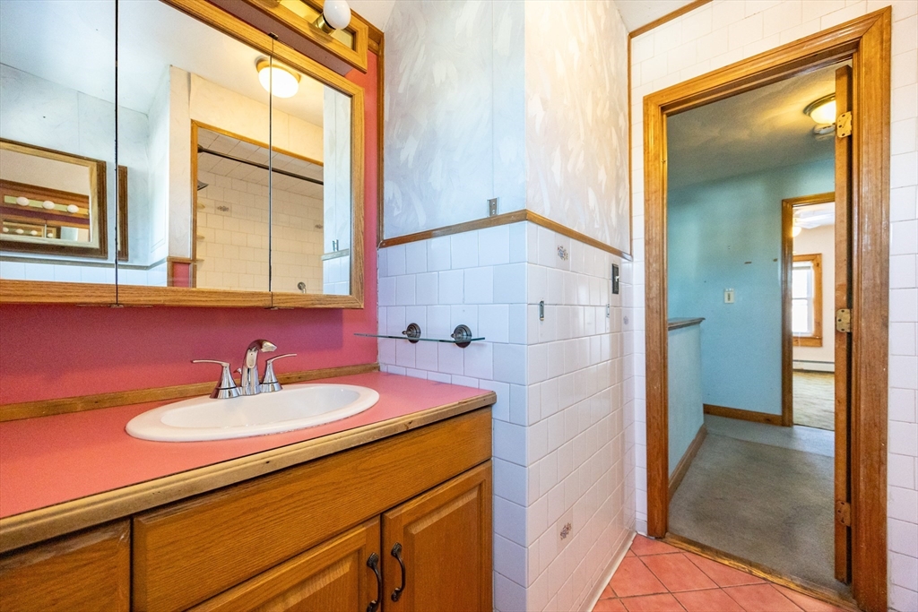 31 Jefferson Street Lynn, MA 01902 - Photo 14 of 17