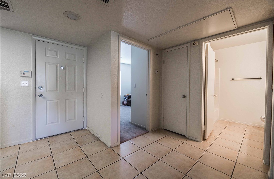 8070 West Russell Road, Unit 1128 Las Vegas, NV 89113 - Photo 5 of 32 Gallery Image 5