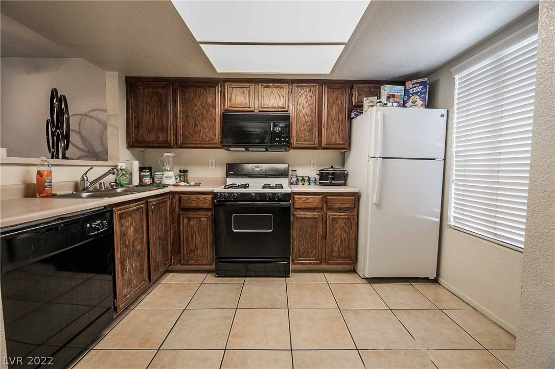 8070 West Russell Road, Unit 1128 Las Vegas, NV 89113 - Photo 9 of 32 Gallery Image 9