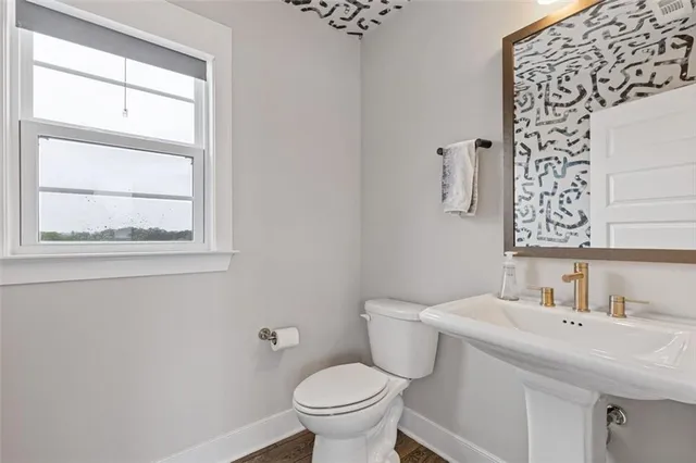 a view of terrace with city view