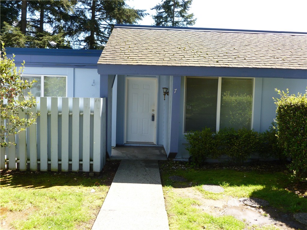 4308 Northeast Sunset Boulevard, Unit B7 Renton, WA 98059 - Photo 1 of 13